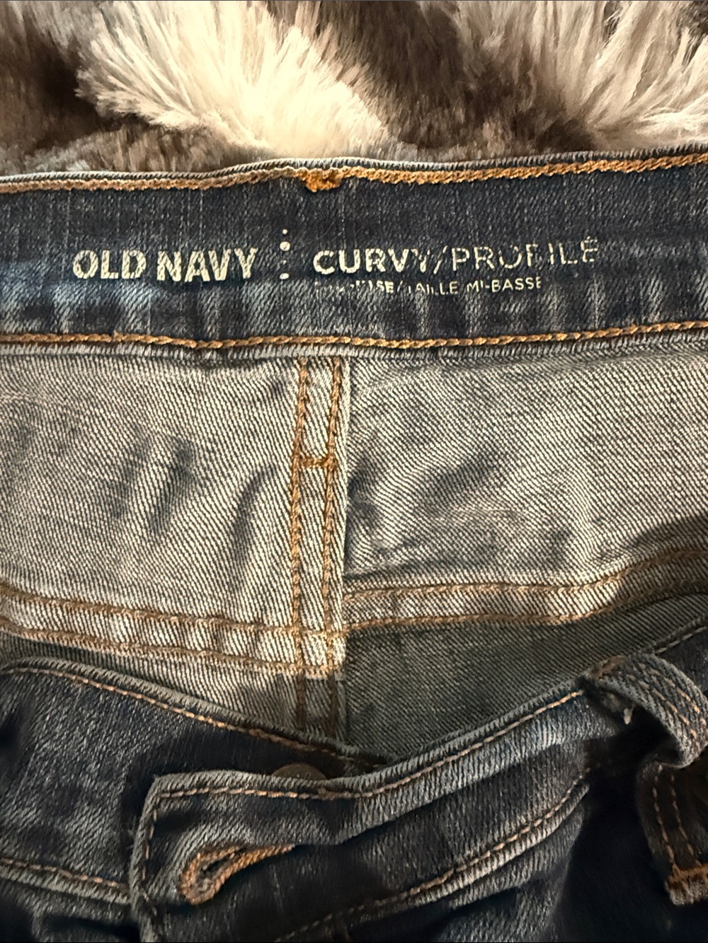 Old Navy Curvy Profile Jeans - Medium Blue Denim